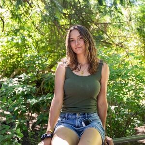 Meet your Posher, Ana!